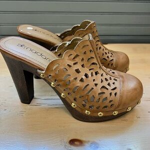 Nadara Brown Leather Clogs with Intricate Cut-Outs and Wooden Heel